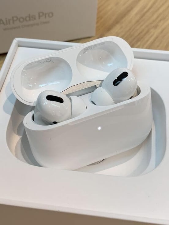 Custodia Di Ricarica USB-C Wireless Per AirPods Pro 1 E 2 – Batteria 680 MAh, Pulsante Di Sincronizzazione, Sostituto Originale