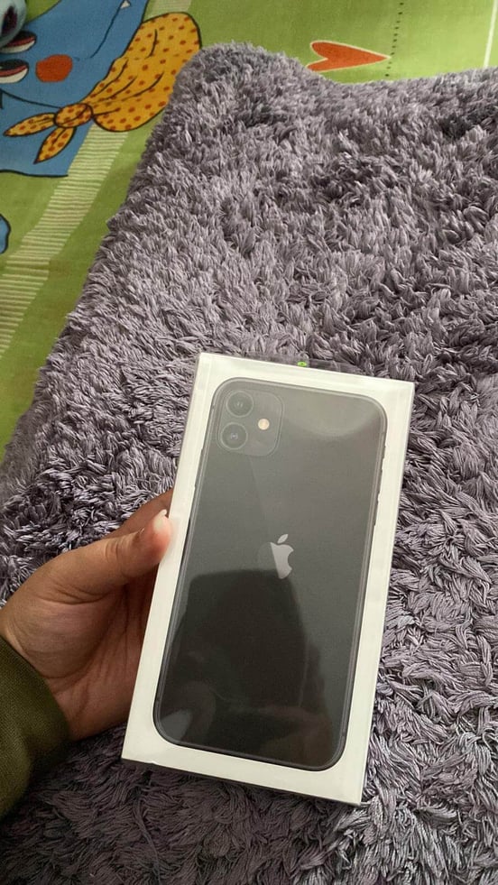Apple iPhone 11 ブラック 64G APPLE iPhone 11 64GB Black, 64 GB, BLACK Ricondizionato