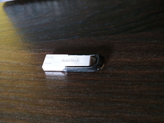 SanDisk Ultra Flair 32GB | Confronta prezzi SanDisk Ultra Flair 32GB | Confronta prezzi