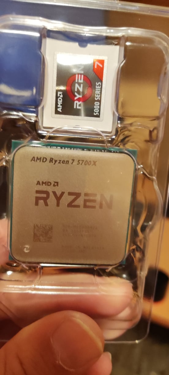 Processore Scatola AMD Ryzen 7 5700X 3,4 GHz senza ventola
