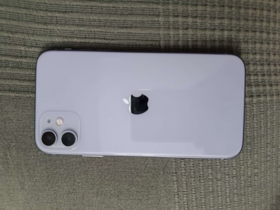 Apple iPhone 11 ホワイト 64GB iPhone 11 64GB Bianco da €209 | 12 Mesi di Garanzia - Swappie