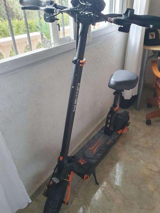 Monopattino Elettrico Kukirin G2 Pro 2024 - 48V 15.6Ah, 58 Km Autonomia, 9 Pollici, Doppi Freni A Disco