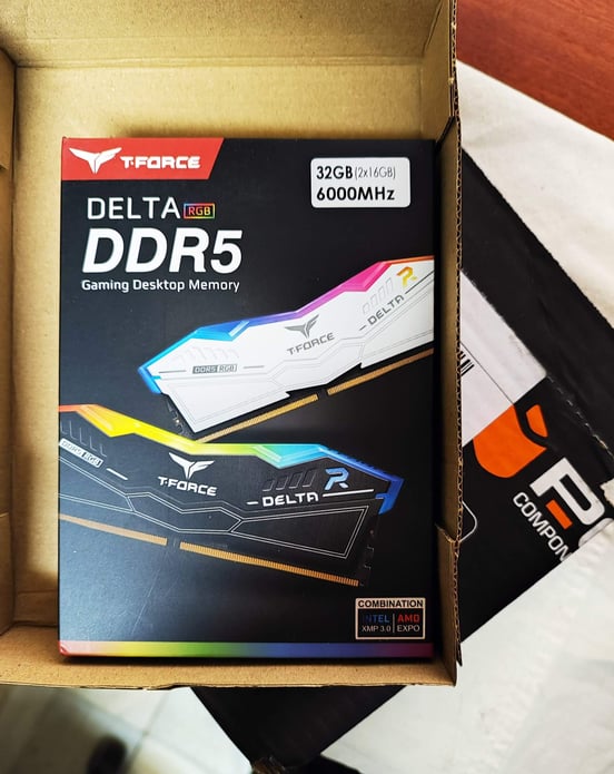 Memoria RAM Team Group T-Force Delta RGB RGB DDR5 6000 MHz 32 GB