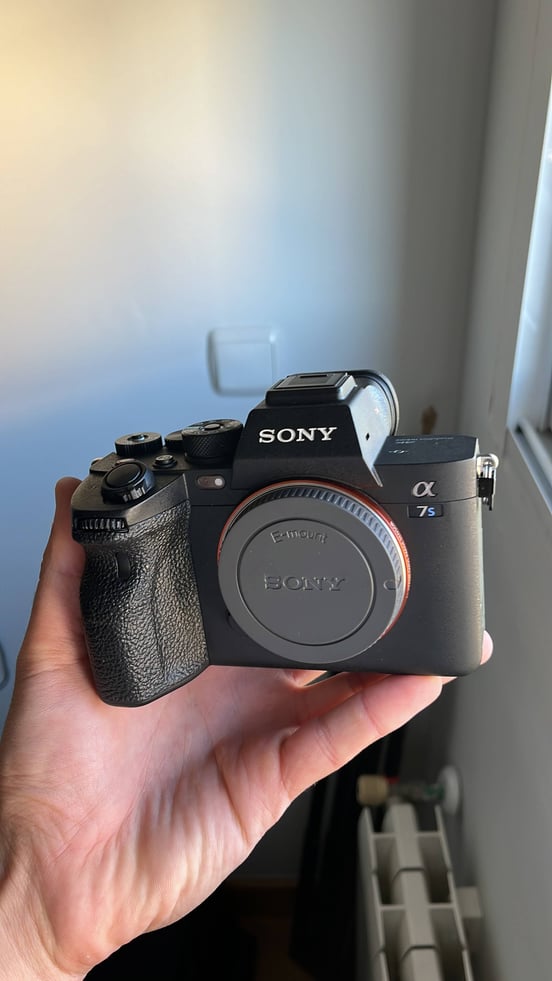 Sony Alpha 7R V - Fotocamera Mirrorless Full-Frame 61MP Con Obiettivo Intercambiabile - Foto 10