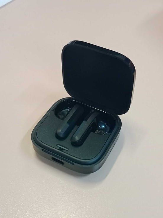 Xiaomi Redmi Buds 6 – Cuffie Bluetooth Con Doppio Driver, Cancellazione Del Rumore 49dB, Batteria 42h E Comandi Touch (Nero)