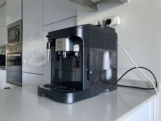 DeLonghi ECAM 290.61.B Macchina Da Caffè Automatica: La Tua Colazione Perfetta Con Un Clic