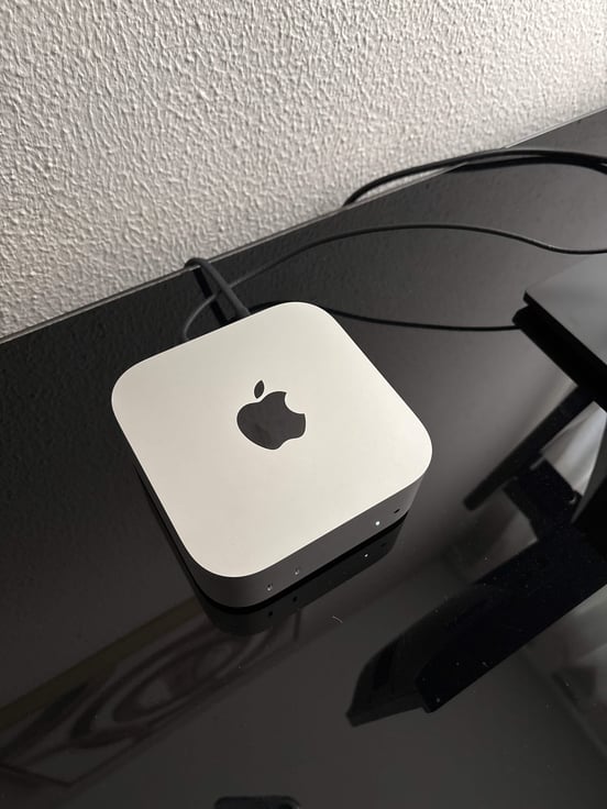 ミニPC Mac mini M4 16M SSD256 Mac mini chip Apple M4 con 10‑core CPU and 10‑core GPU, 16GB