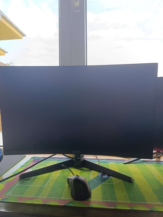 Monitor Gaming Curvo ASUS TUF VG27VQ3B 27" Full HD 180Hz - 1ms, FreeSync, ELMB Sync, 90% DCI-P3, Nero