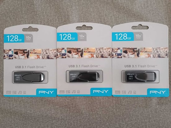 Chiavetta USB 3.0 PNY Turbo Attache 4 &ndash; 16/32/64/128GB, Attacco Rapido
